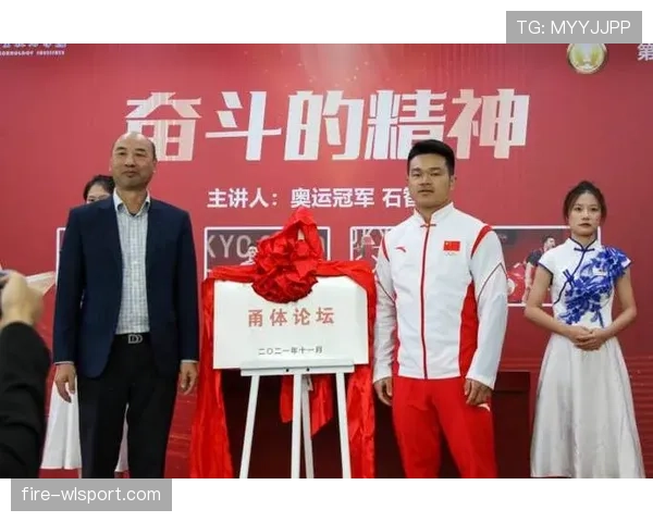 石智勇训练完直接拎走一麻袋蛋白粉,这哪是吃饭,这是喂猛兽 石智勇训练完直接拎走一麻袋蛋白粉,这哪是吃饭,这是喂猛兽